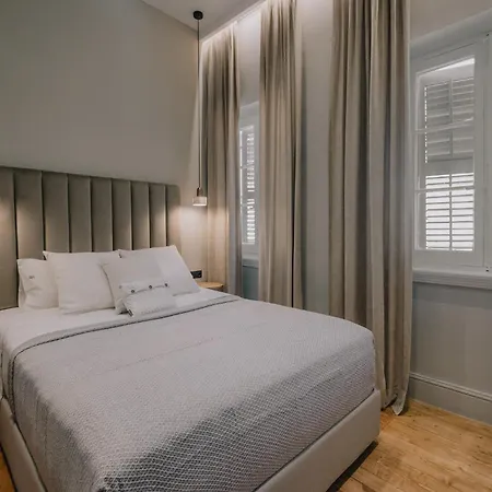 Sanrocco -corfu Town Luxury Apartment